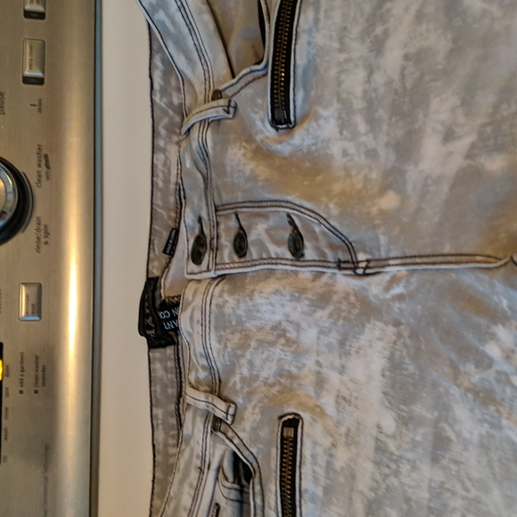 Pants - Picture 3 of 8